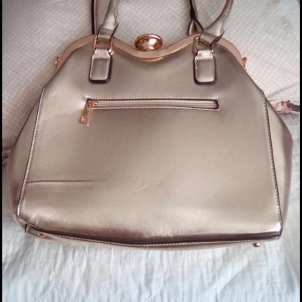 Purse - Picture 4 of 6